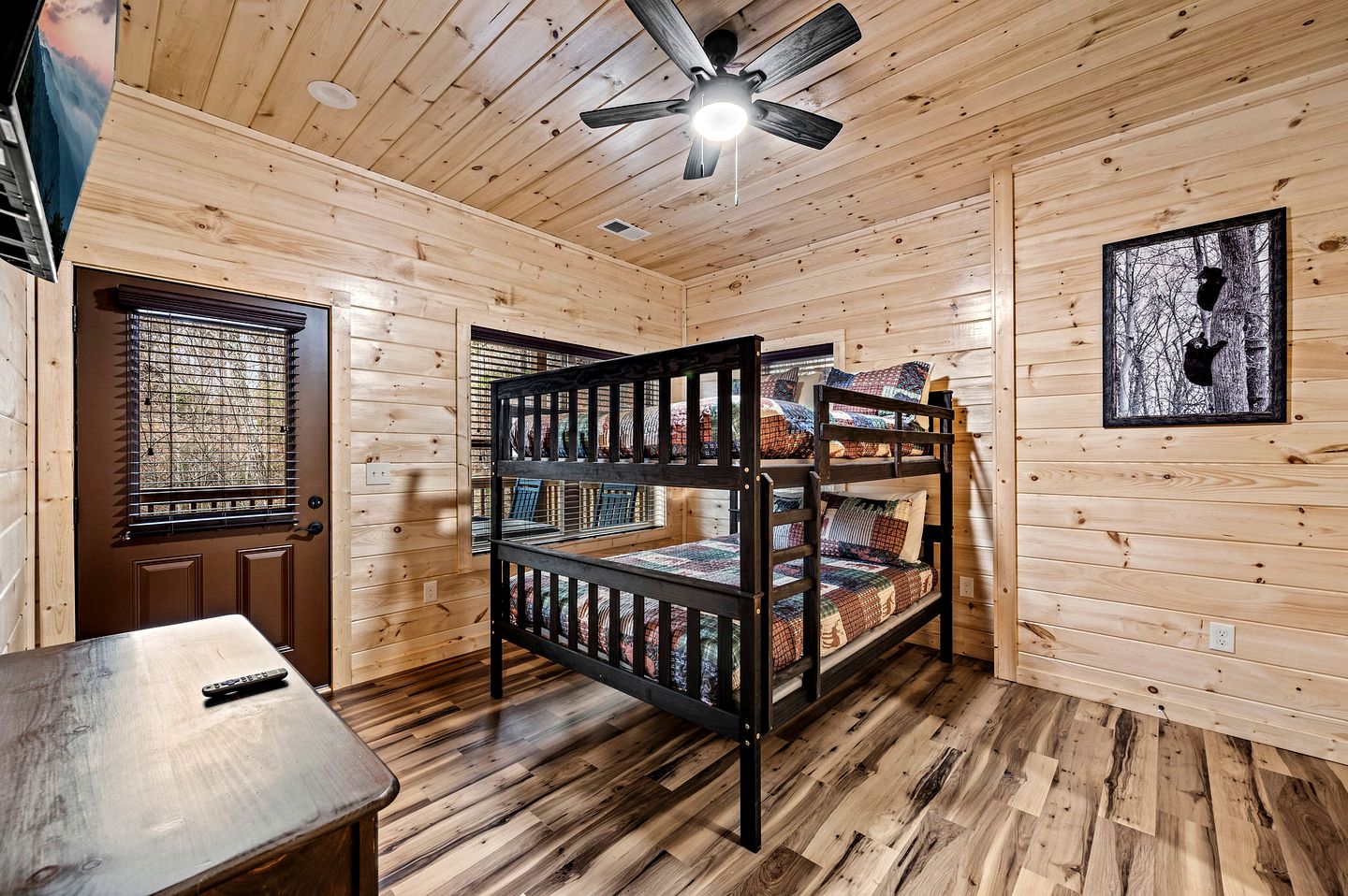 Movie Magic and Mountain Views: Family Cabin in Sevierville with Deck Hot Tub
