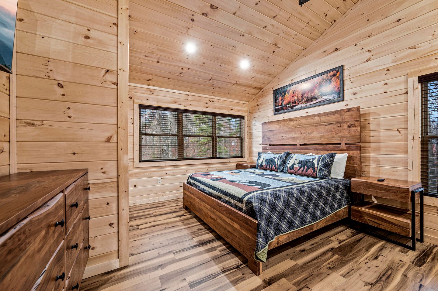 Movie Magic and Mountain Views: Family Cabin in Sevierville with Deck Hot Tub