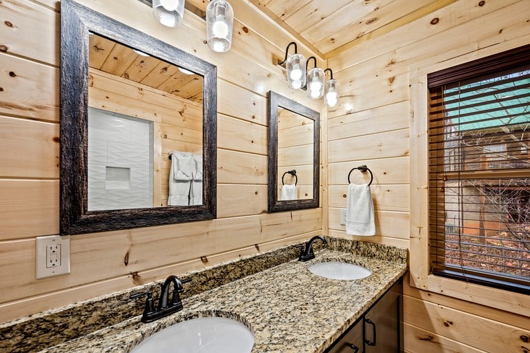 Cabins (United States of America, Gatlinburg, Tennessee)