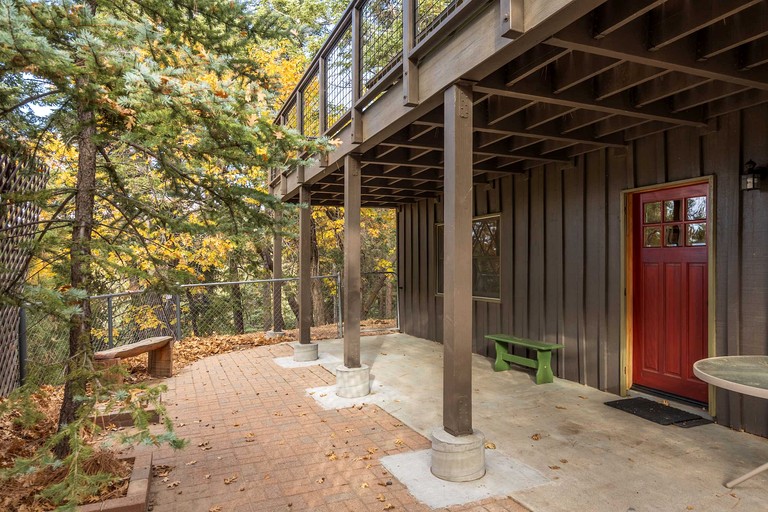 Cabins (United States of America, Big Bear Lake, California)