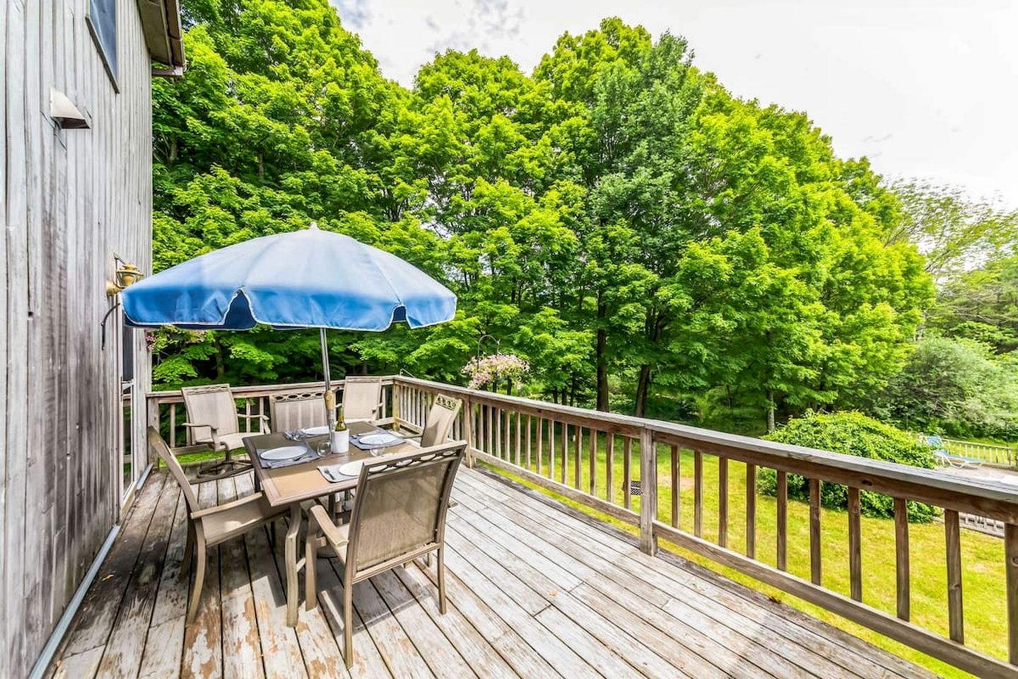 Awesome Cottage with Fireplace and Swimming Pool in Sunderland, Vermont