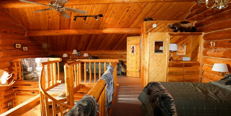 Log Cabins (Anchor Point, Alaska, United States)