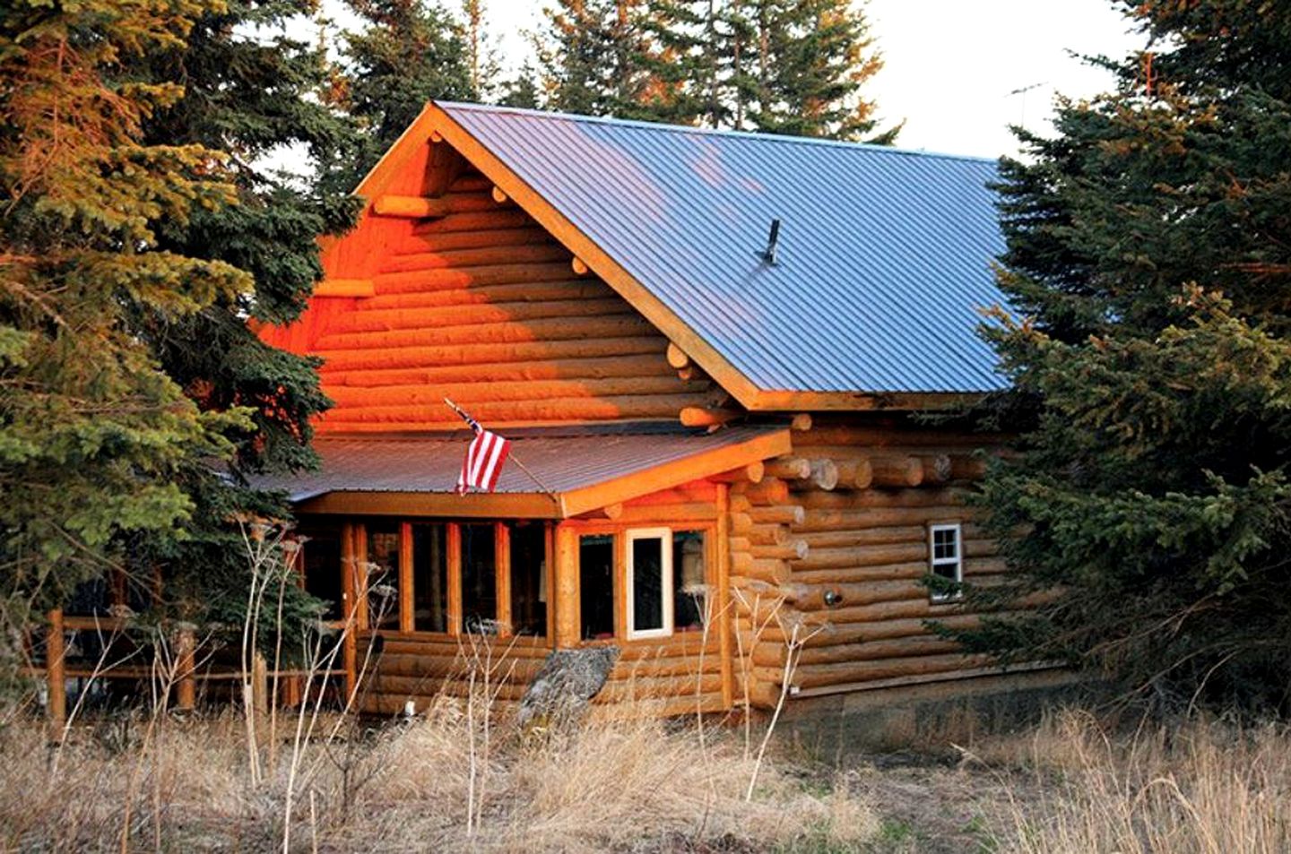 Uniquely Decorated Cabin Rental for a Group Getaway near Homer, Alaska