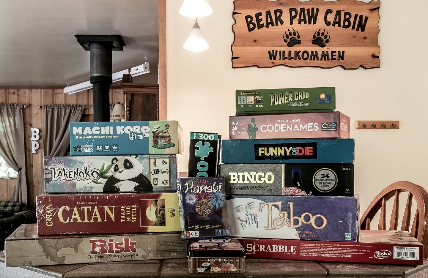 Family-Friendly Cabin with Large Deck and Hot-Tub in Washington