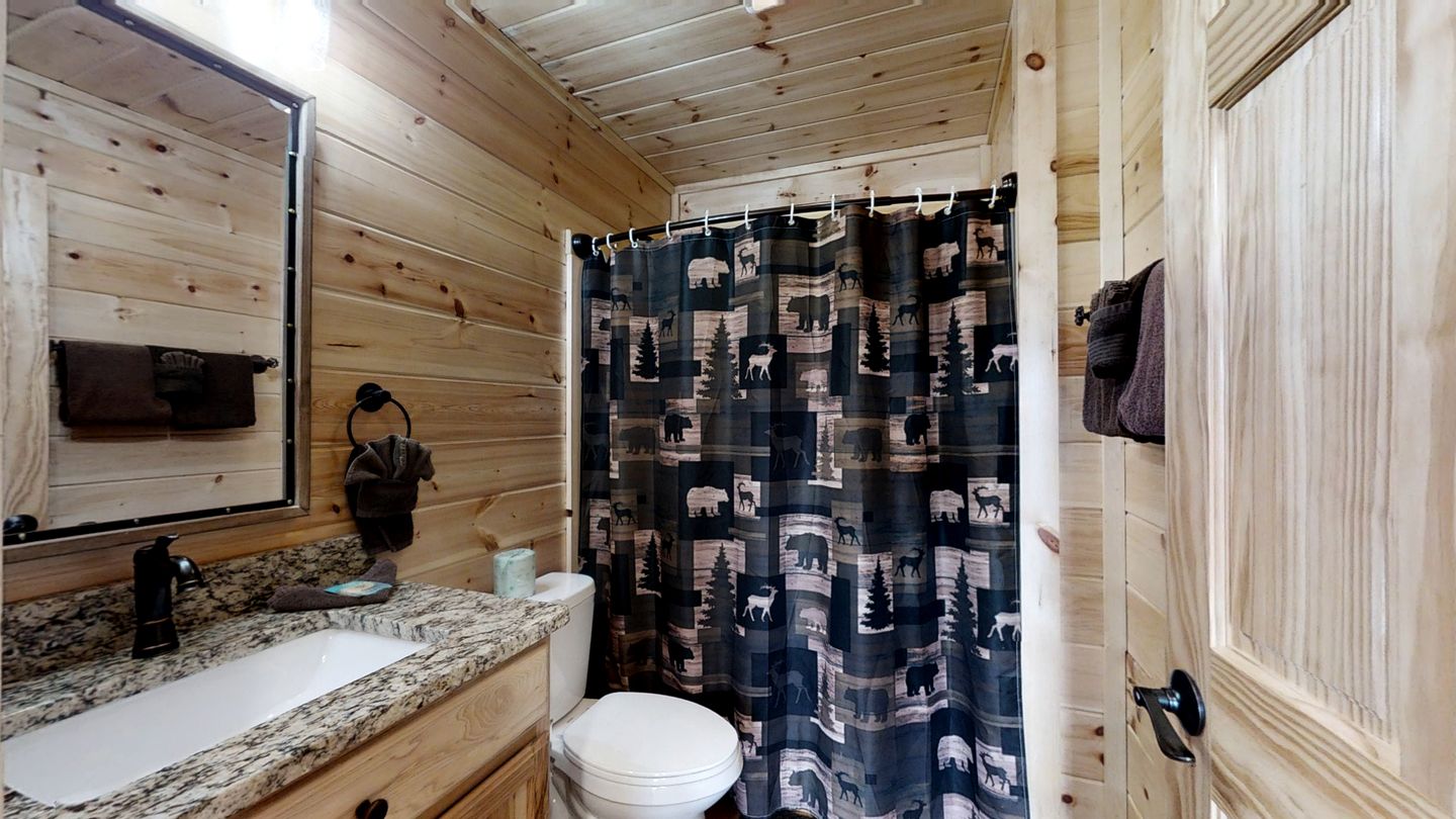Mountain Cabin with Spa and Breathtaking Views in Sevierville, Tennessee