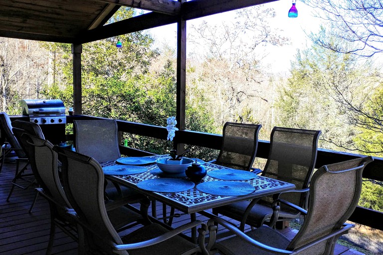 Cabins (Whittier, North Carolina, United States)