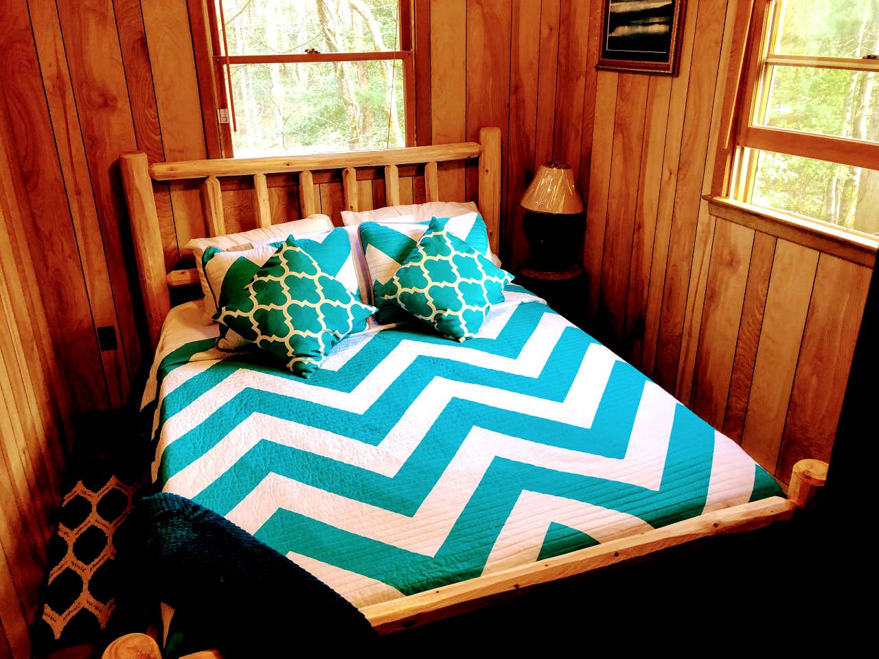 Charming Cabin with Views of the Great Smoky Mountains in Whittier, North Carolina