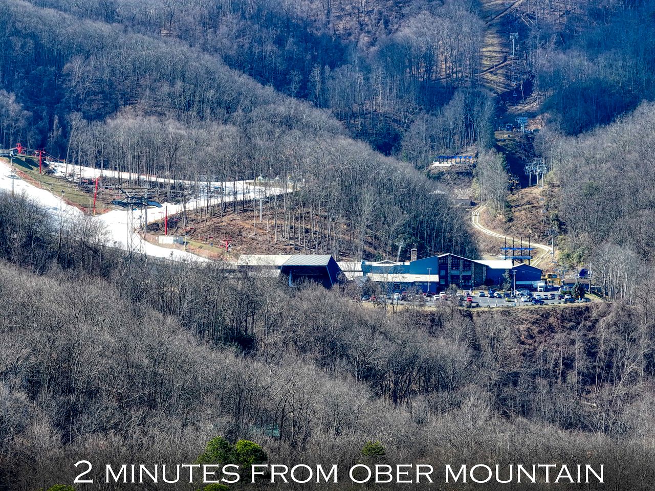 Brand-New Luxury Cabin with Game Room & Hot Tub near Downtown Gatlinburg, TN