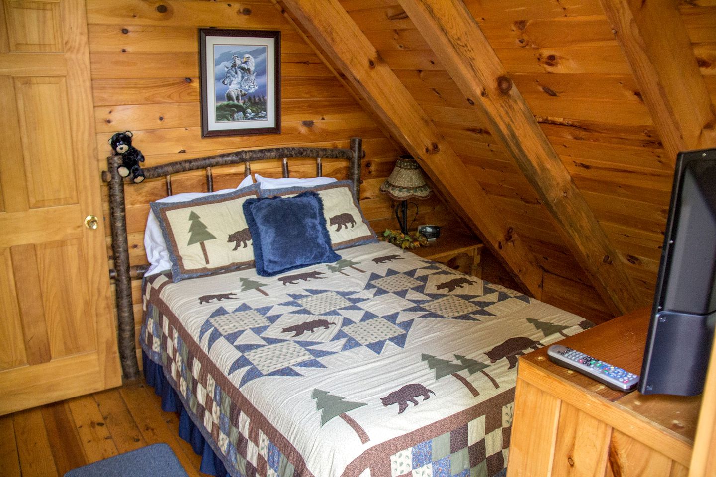 Romantic Escapes in Tennessee in this Lovely Cabin with Hot Tub in Gatlinburg