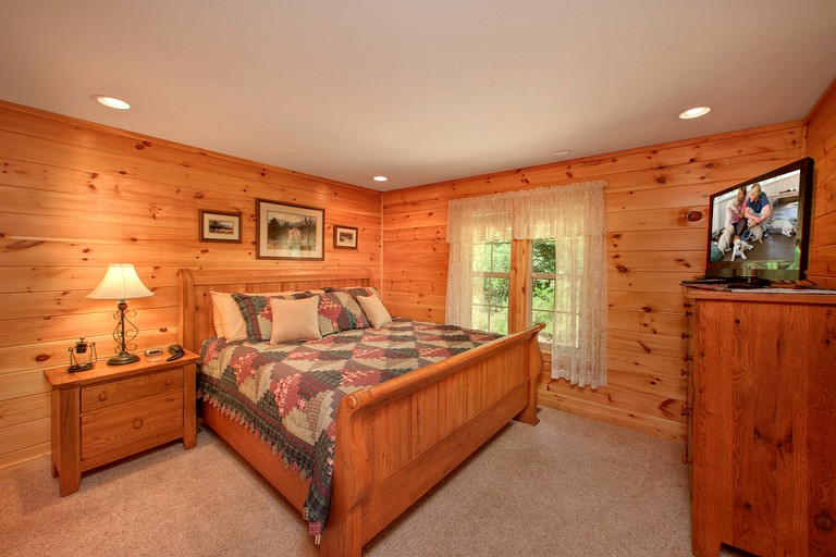 -- (United States, Gatlinburg, Tennessee)