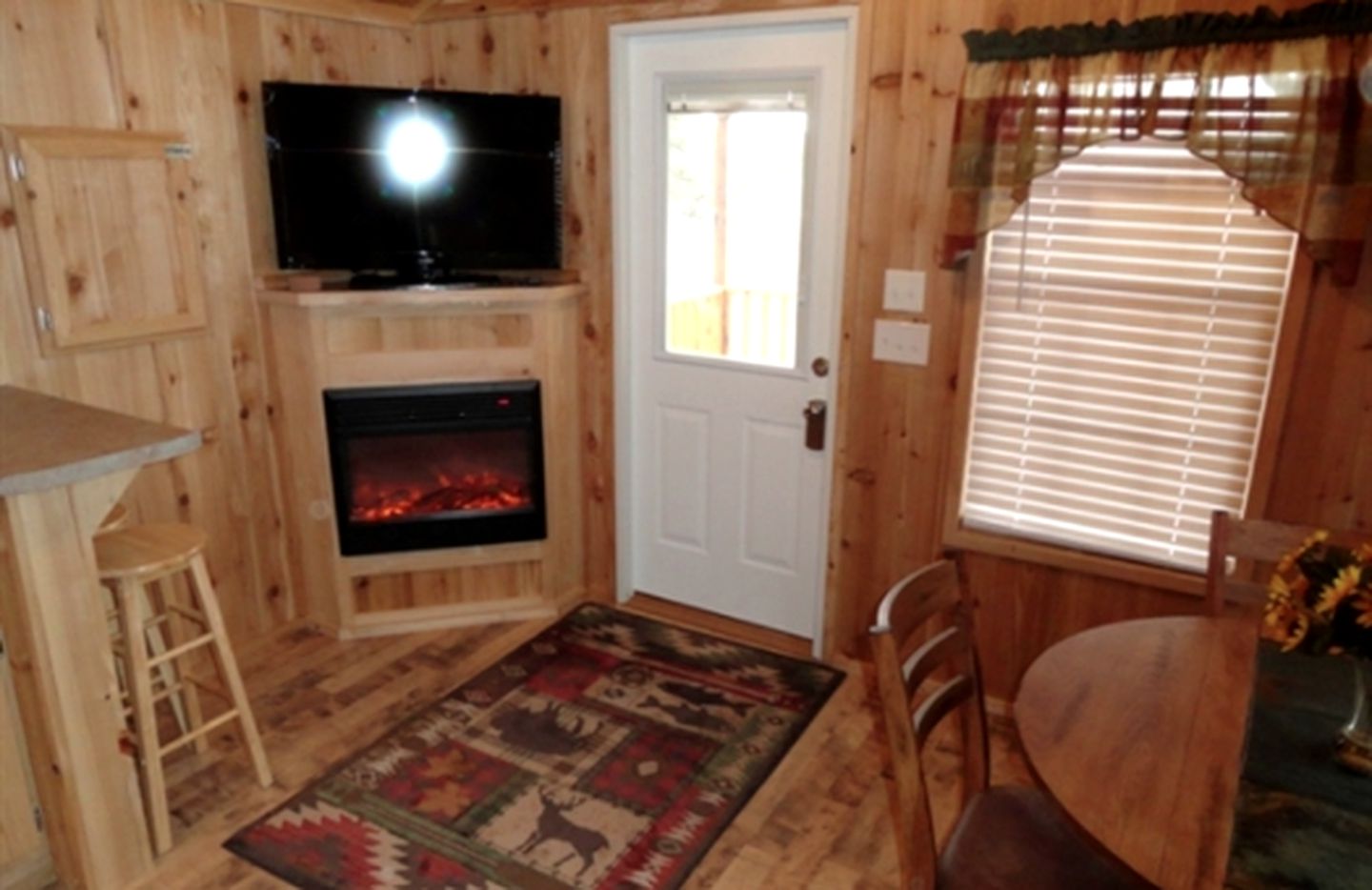 Inviting Getaway with a Fireplace near the Black Hills of South Dakota