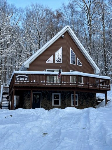 Vacation Rentals (United States of America, Webb, New York)