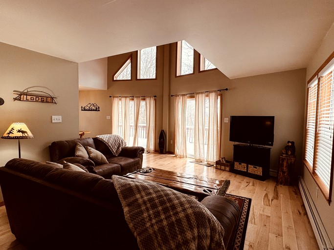 Vacation Rentals (United States of America, Webb, New York)