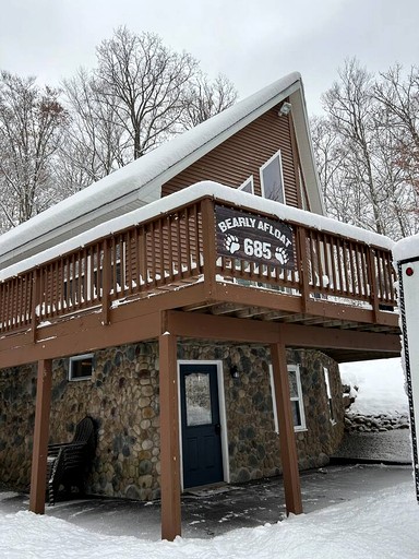 Vacation Rentals (United States of America, Webb, New York)