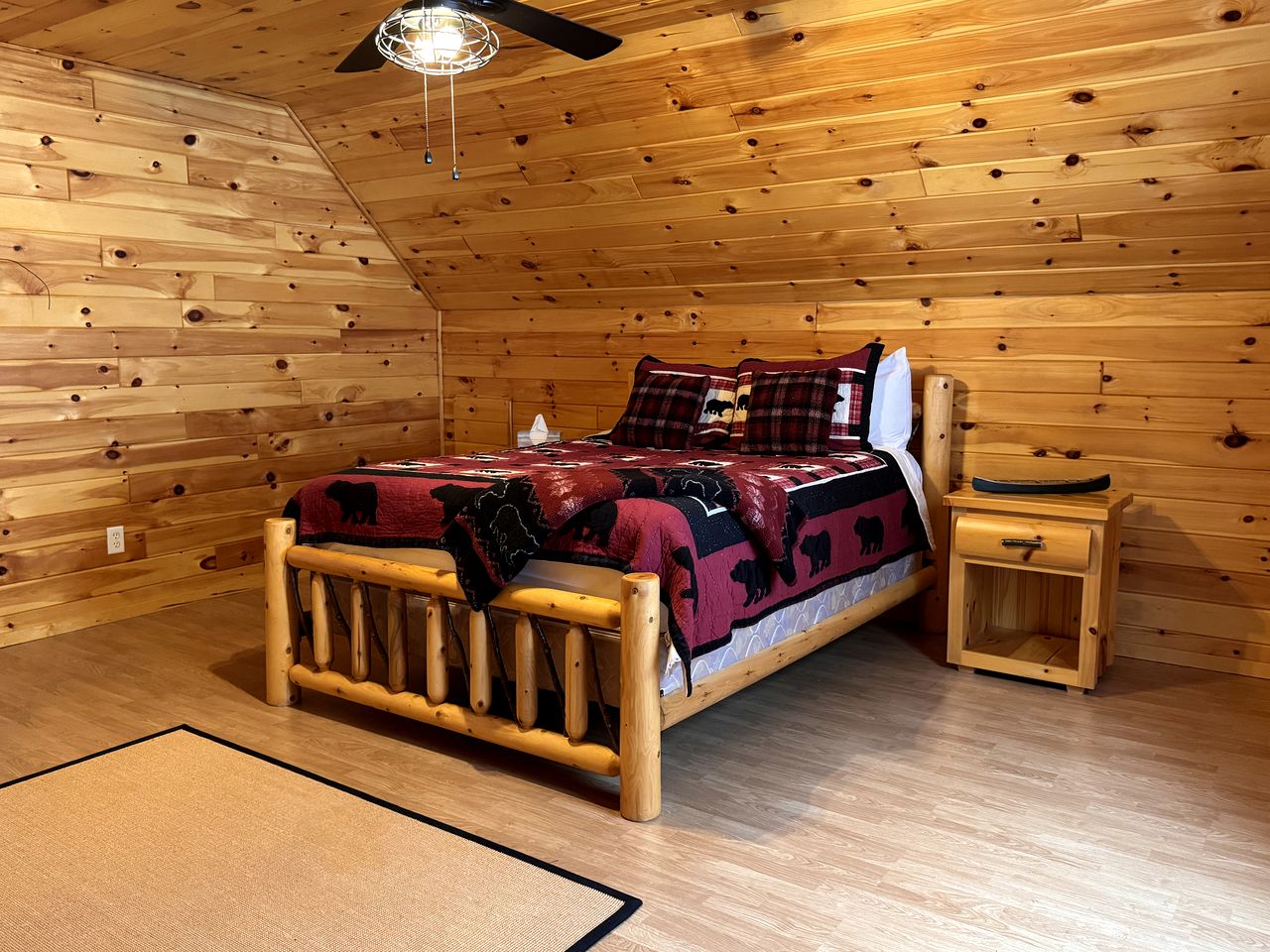 Cozy and Charming Cabin Nestled in the Hollywood Hills of Old Forge, Webb, NY