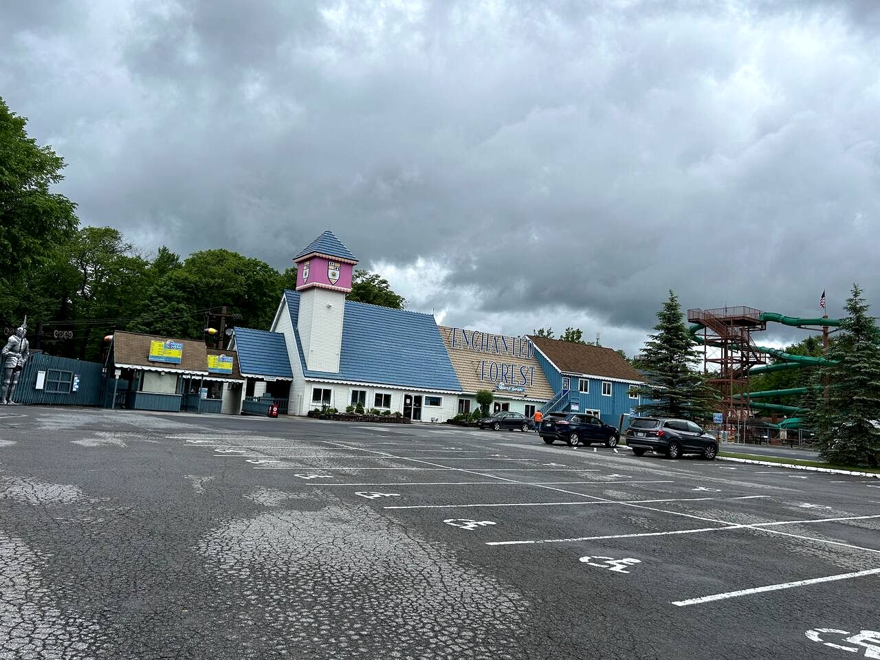 Cozy and Charming Cabin Nestled in the Hollywood Hills of Old Forge, Webb, NY