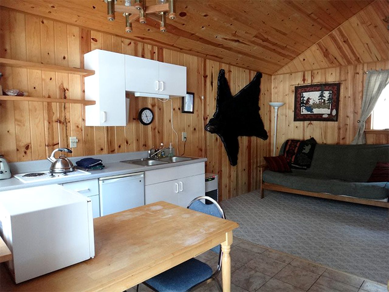 Bear's Den Cabins, Cabins 52778, Cordova, United States of America