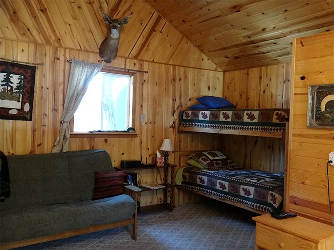 Bear's Den Cabins, Cabins 52778, Cordova, United States of America