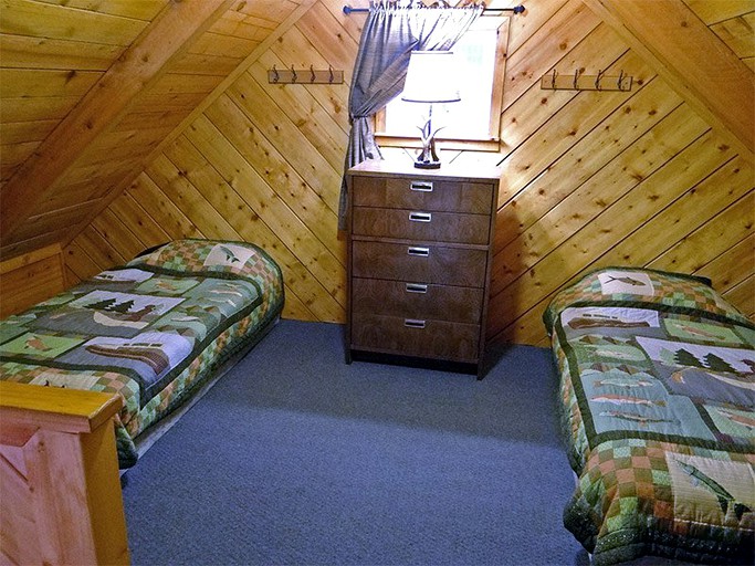 Bear's Den Cabins, Cabins 52785, Cordova, United States of America