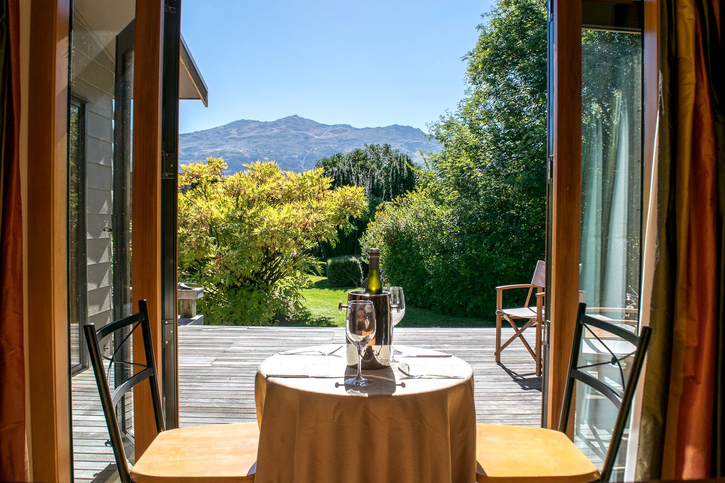 Bed and Breakfast with Luxury Room near Queenstown on New Zealand's South Island