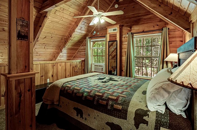 Cabins (United States of America, Gatlinburg, Tennessee)