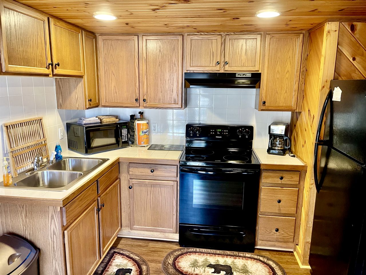 Fabulous Cabin with Nice Forest Vistas in Gatlinburg, Tennessee