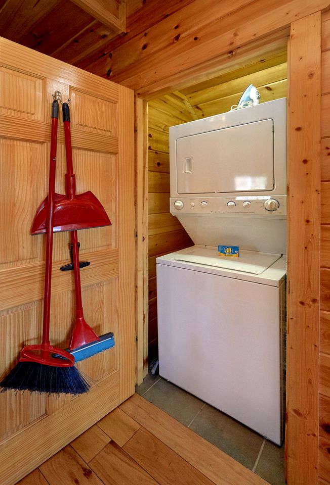 Warm and Cozy Gatlinburg Cabin Rental for a Fun-Filled Tennessee Vacation