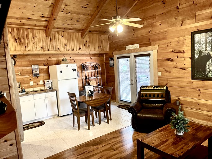 Cabins (United States of America, Gatlinburg, Tennessee)