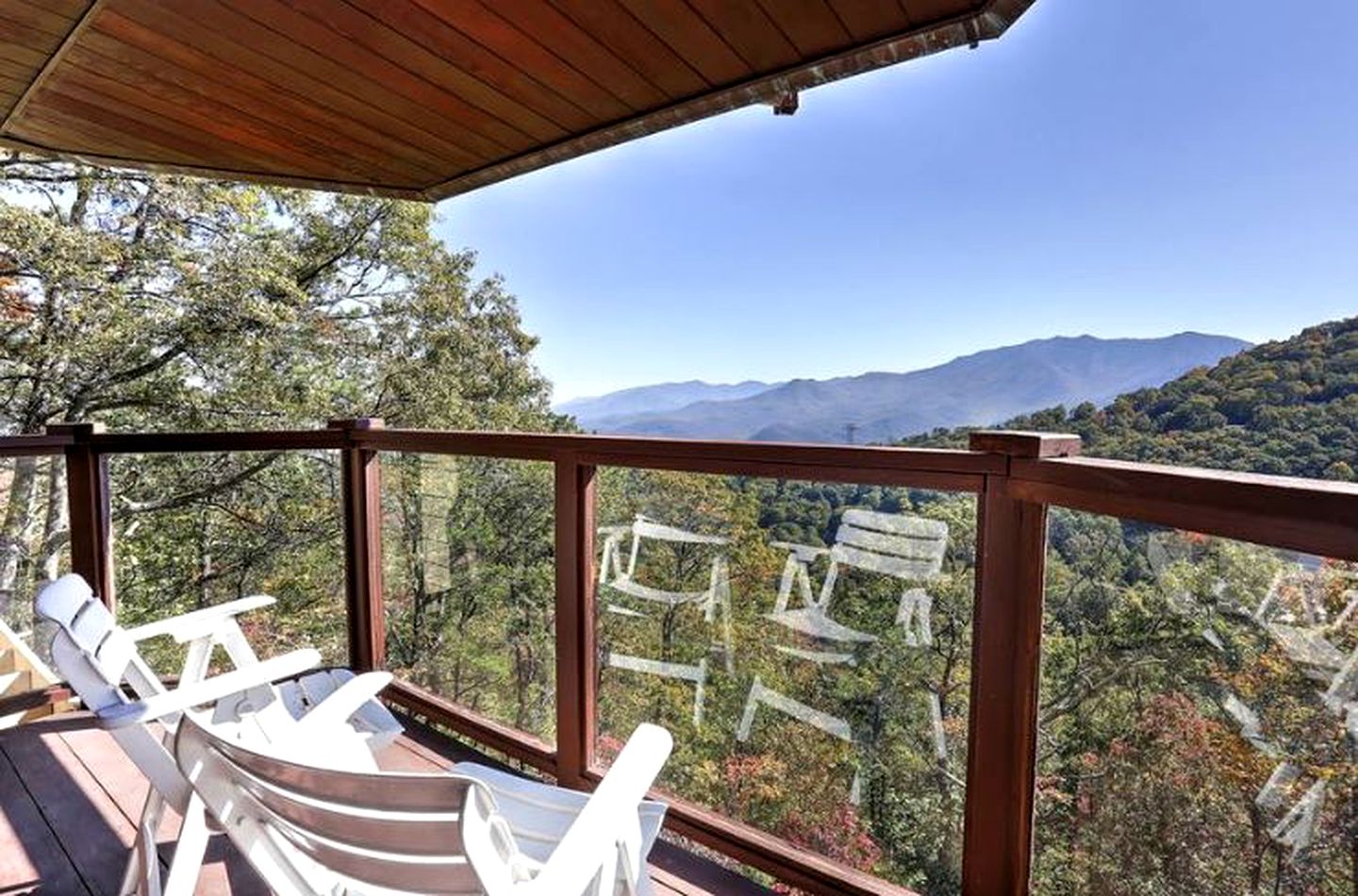 Picturesque Cottage Retreat with a Private Hot Tub near Gatlinburg, Tennessee