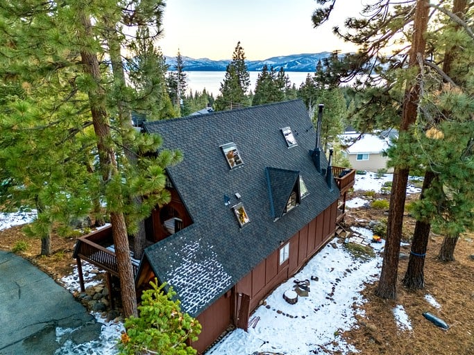 A-Frames (United States of America, Tahoe City, California)
