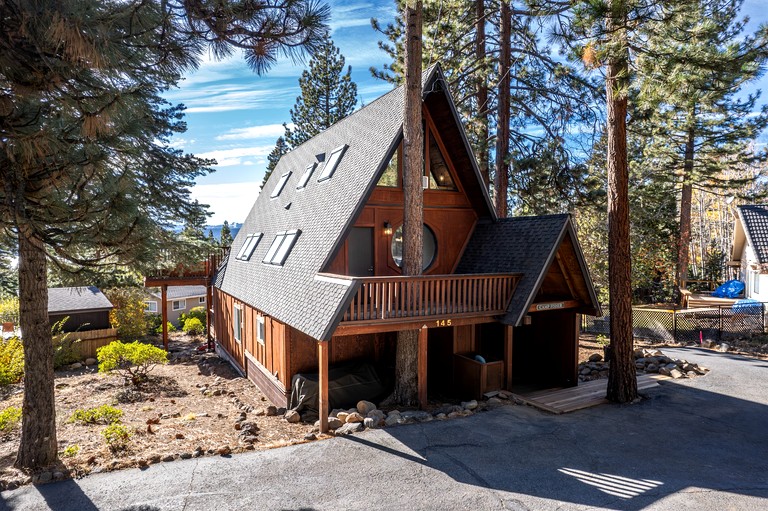 A-Frames (United States of America, Tahoe City, California)
