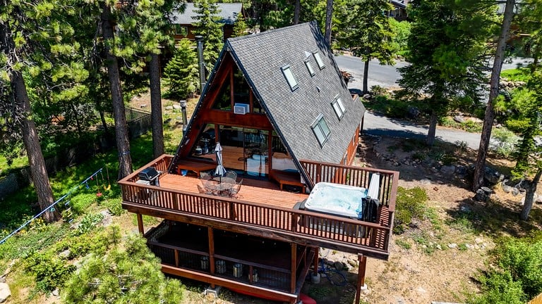 A-Frames (United States of America, Tahoe City, California)