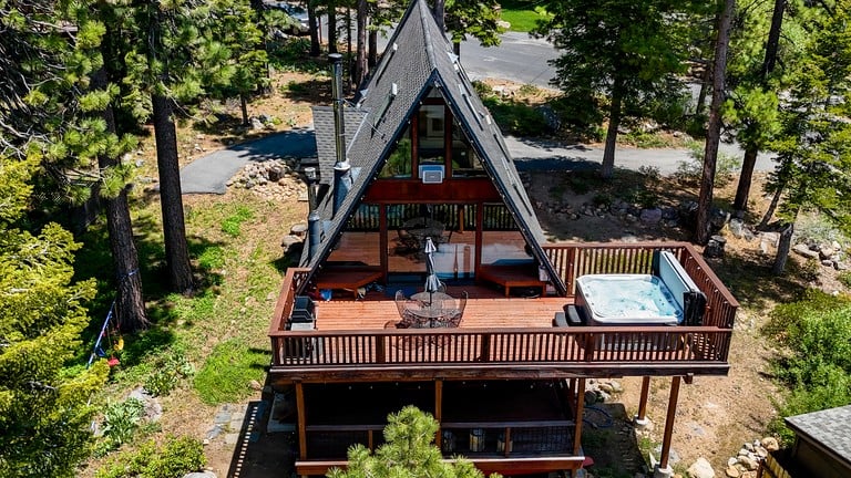 A-Frames (United States of America, Tahoe City, California)