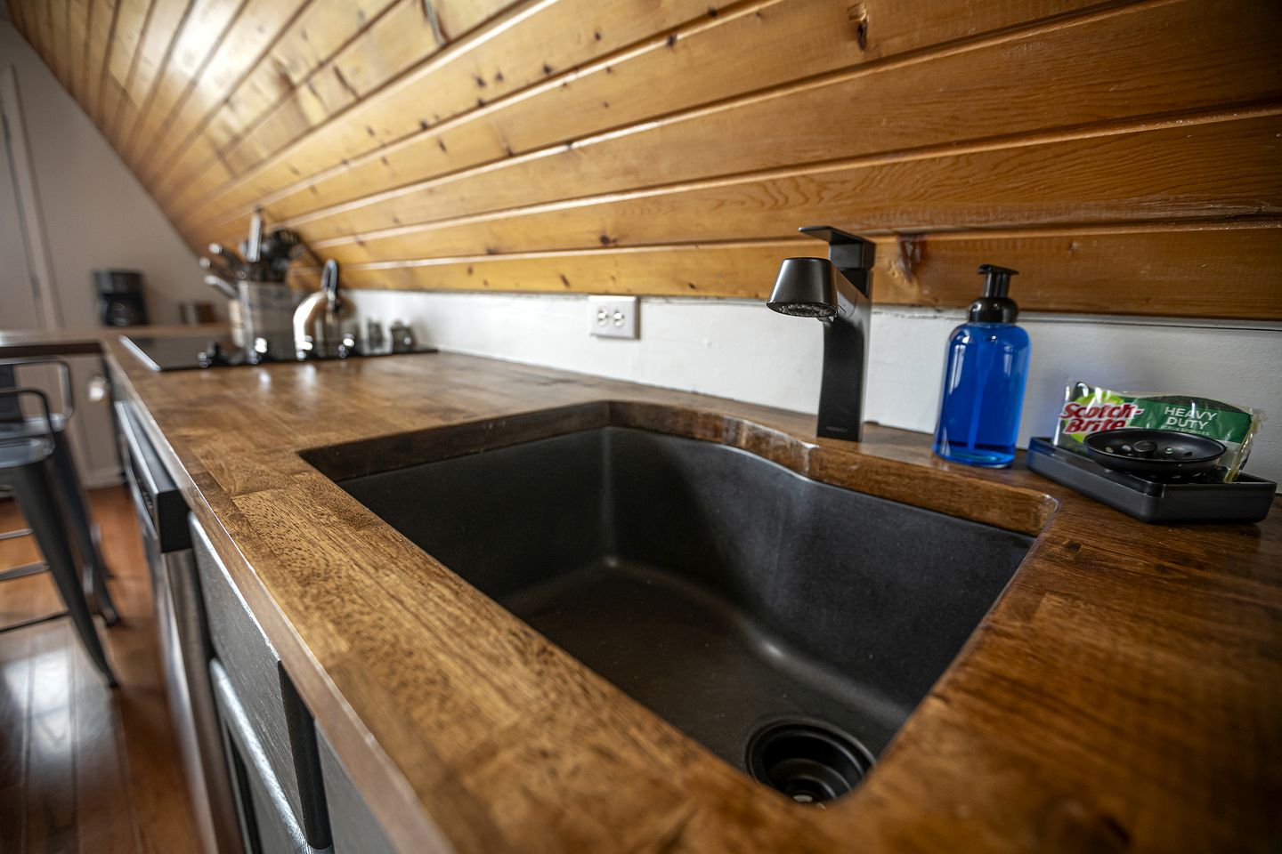 Beautiful A-frame with Hot-tub in Makanda, Illinois