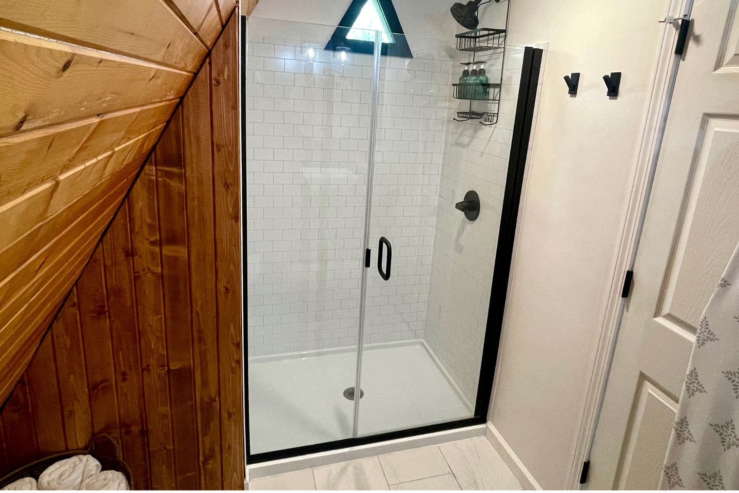 Beautiful A-frame with Hot-tub in Makanda, Illinois