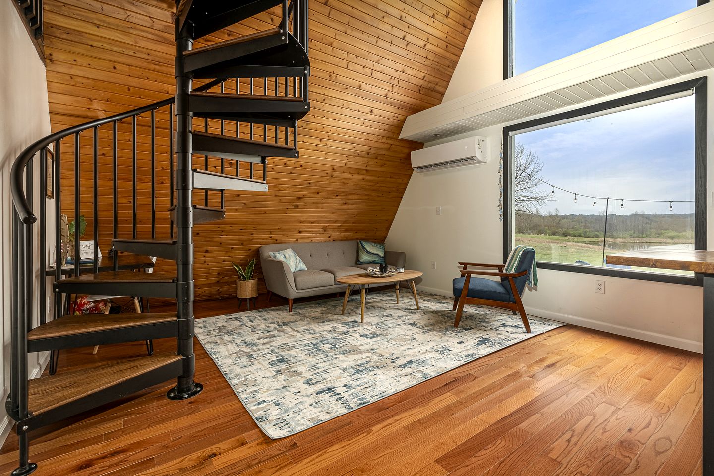 Beautiful A-frame with Hot-tub in Makanda, Illinois