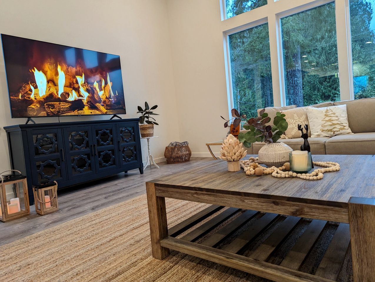 Luxury Private Cabin Beautifully Design with Beautiful Hiking Trails in Washington