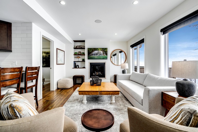 Beach Houses (Canada, Leamington, Ontario)