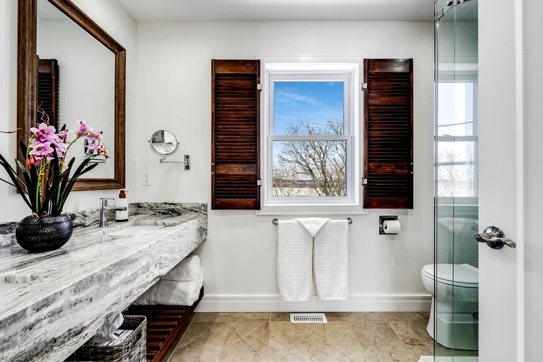 Beach Houses (Canada, Leamington, Ontario)