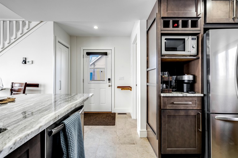 Beach Houses (Canada, Leamington, Ontario)