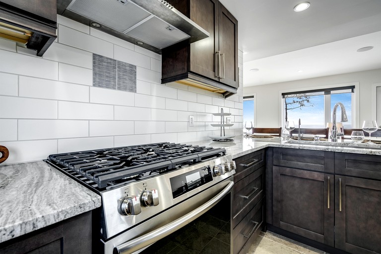 Beach Houses (Canada, Leamington, Ontario)