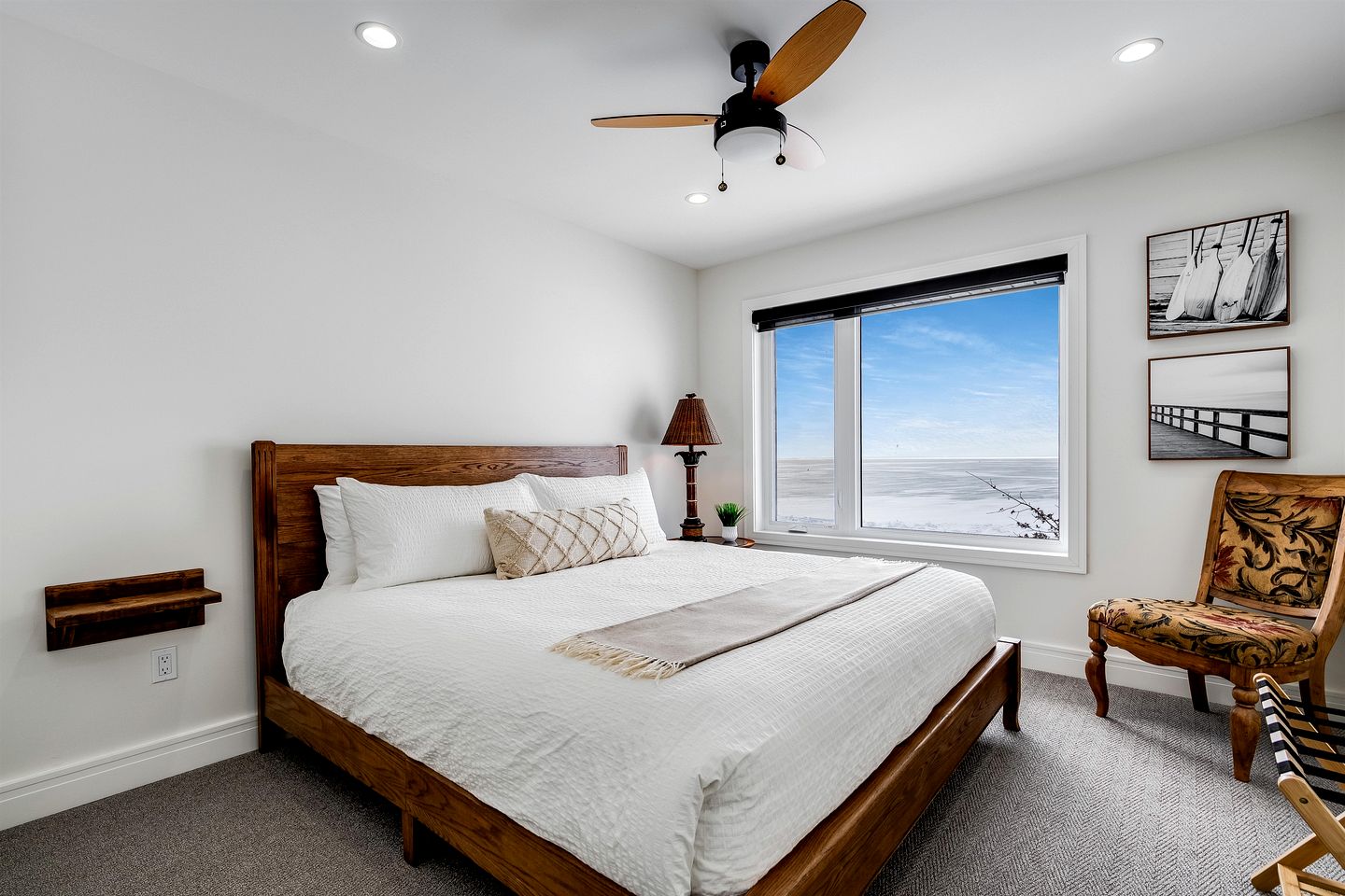 Beautiful Beach House on Lake Erie in Leamington, Ontario