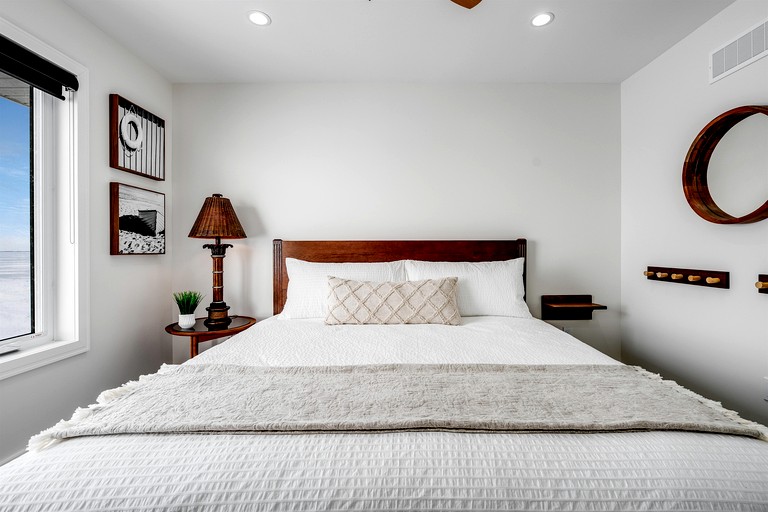 Beach Houses (Canada, Leamington, Ontario)