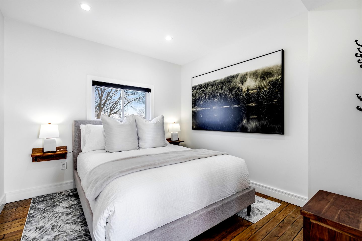 Beautiful Beach House on Lake Erie in Leamington, Ontario