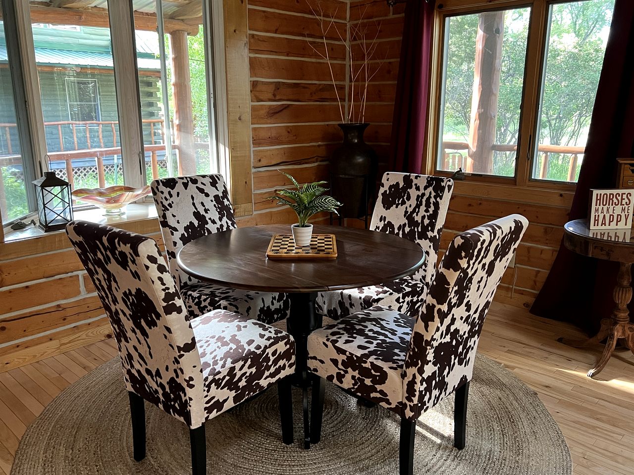 Beautiful Cabin Comfortable for Groups in Riverside, Wyoming