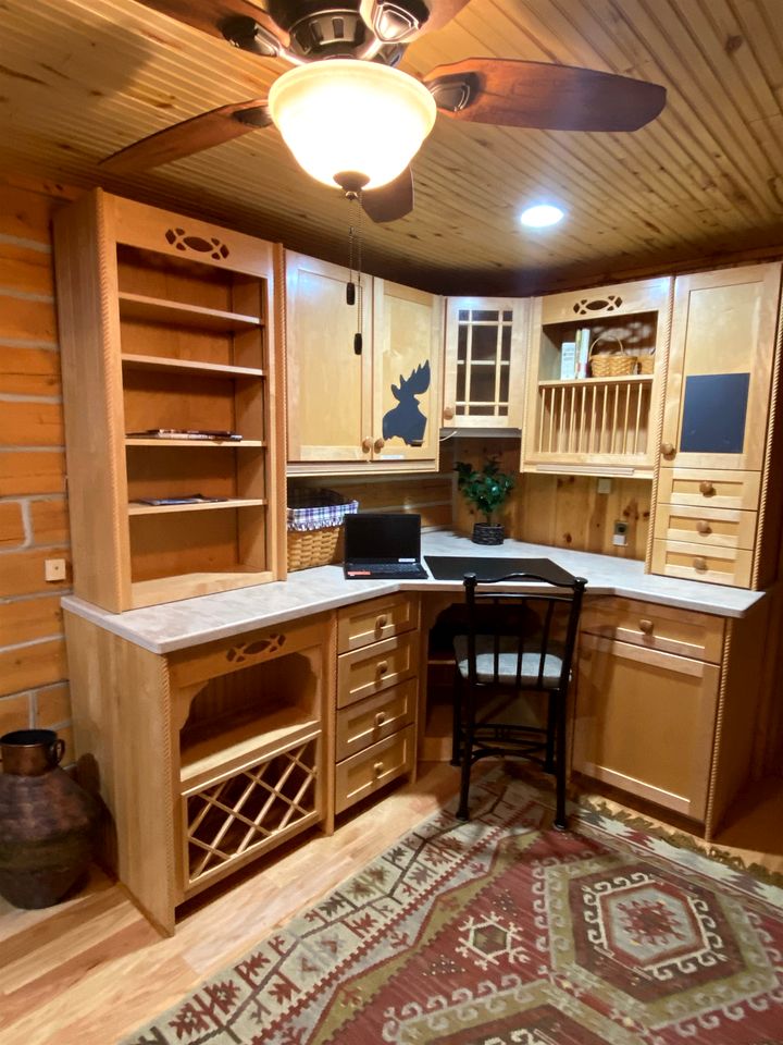 Beautiful Cabin Comfortable for Groups in Riverside, Wyoming