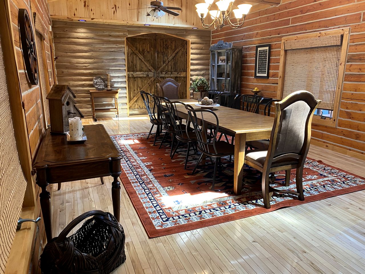 Beautiful Cabin Comfortable for Groups in Riverside, Wyoming