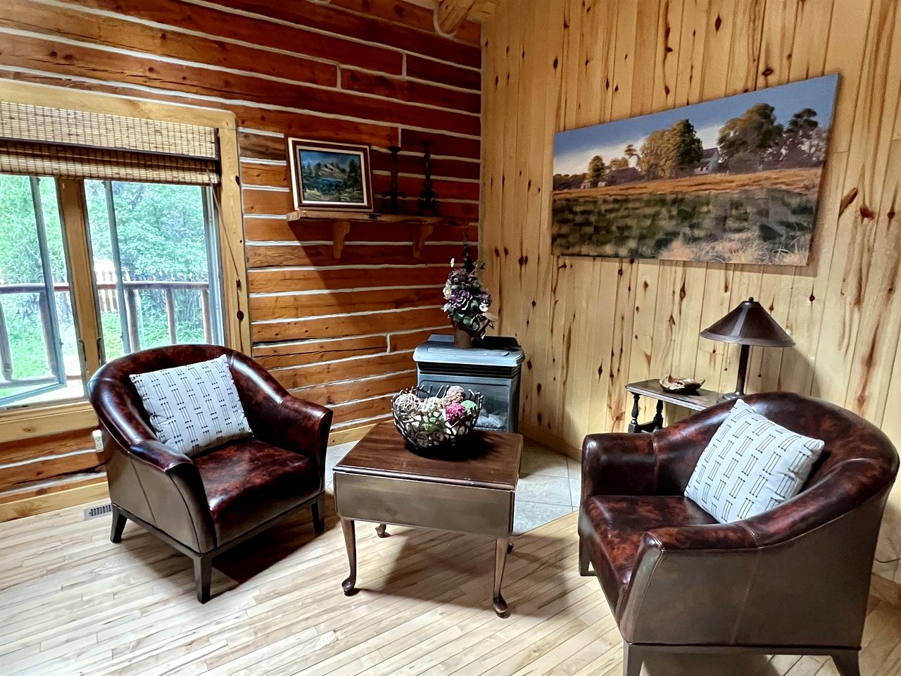 Beautiful Cabin Comfortable for Groups in Riverside, Wyoming