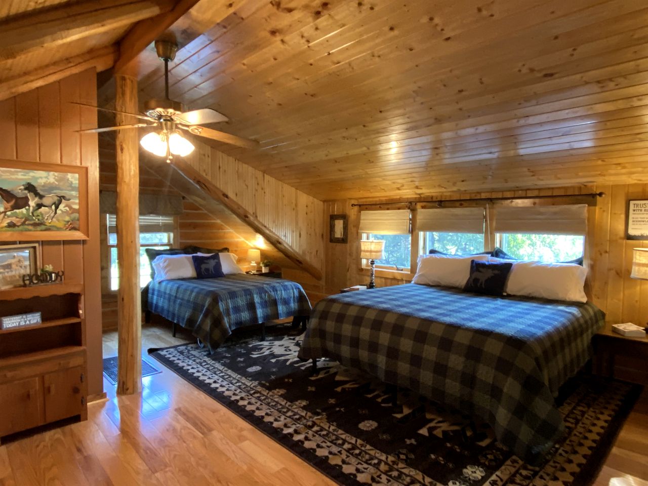 Beautiful Cabin Comfortable for Groups in Riverside, Wyoming