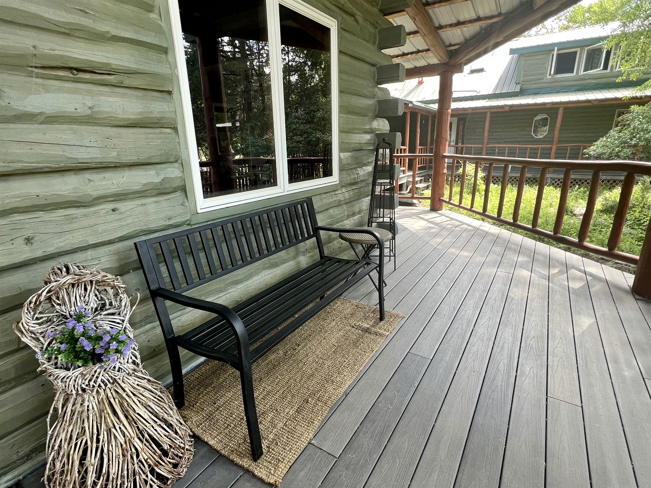 Beautiful Cabin Comfortable for Groups in Riverside, Wyoming